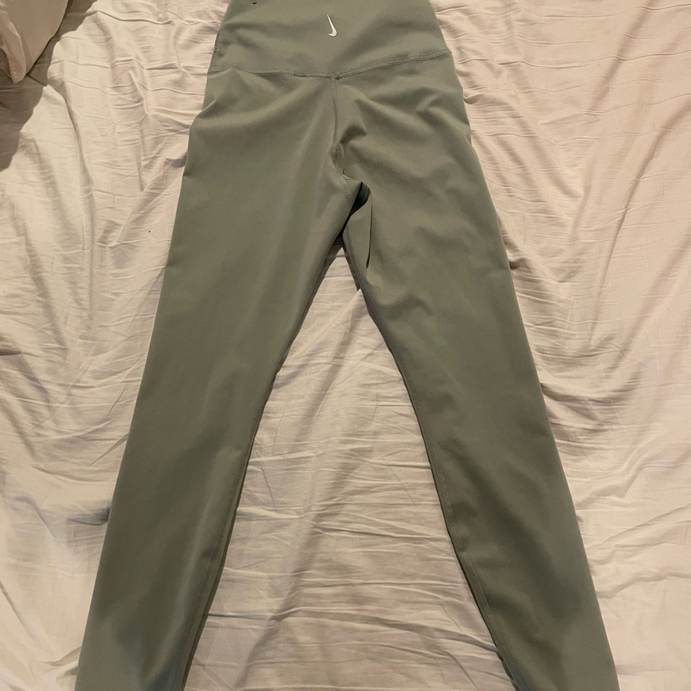 High rise NIKE leggings